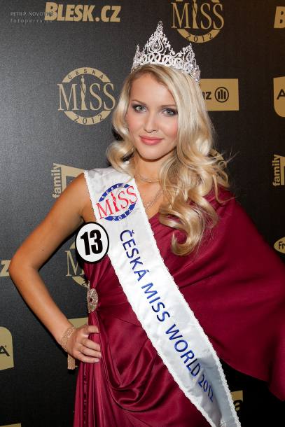 Fotograf Petr Perry Novotný ČESKÁ MISS 2012 Linda Bartošová